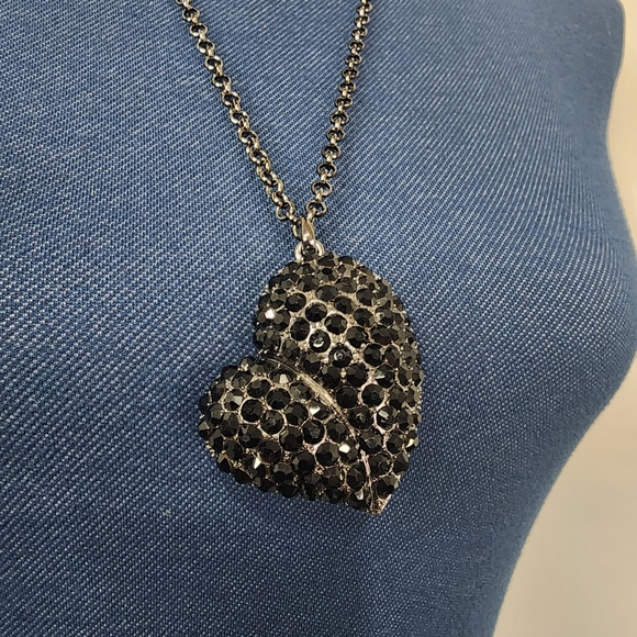 Large Black Puffy Heart with Crystals Pendant and Earrings Set New - Picture 4 of 9